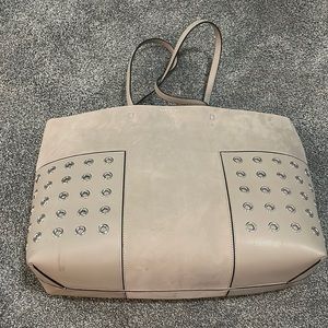 Tory Burch Pocketbook.. Barely used!